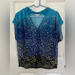 CAbi  women’s cross front blouse Medium